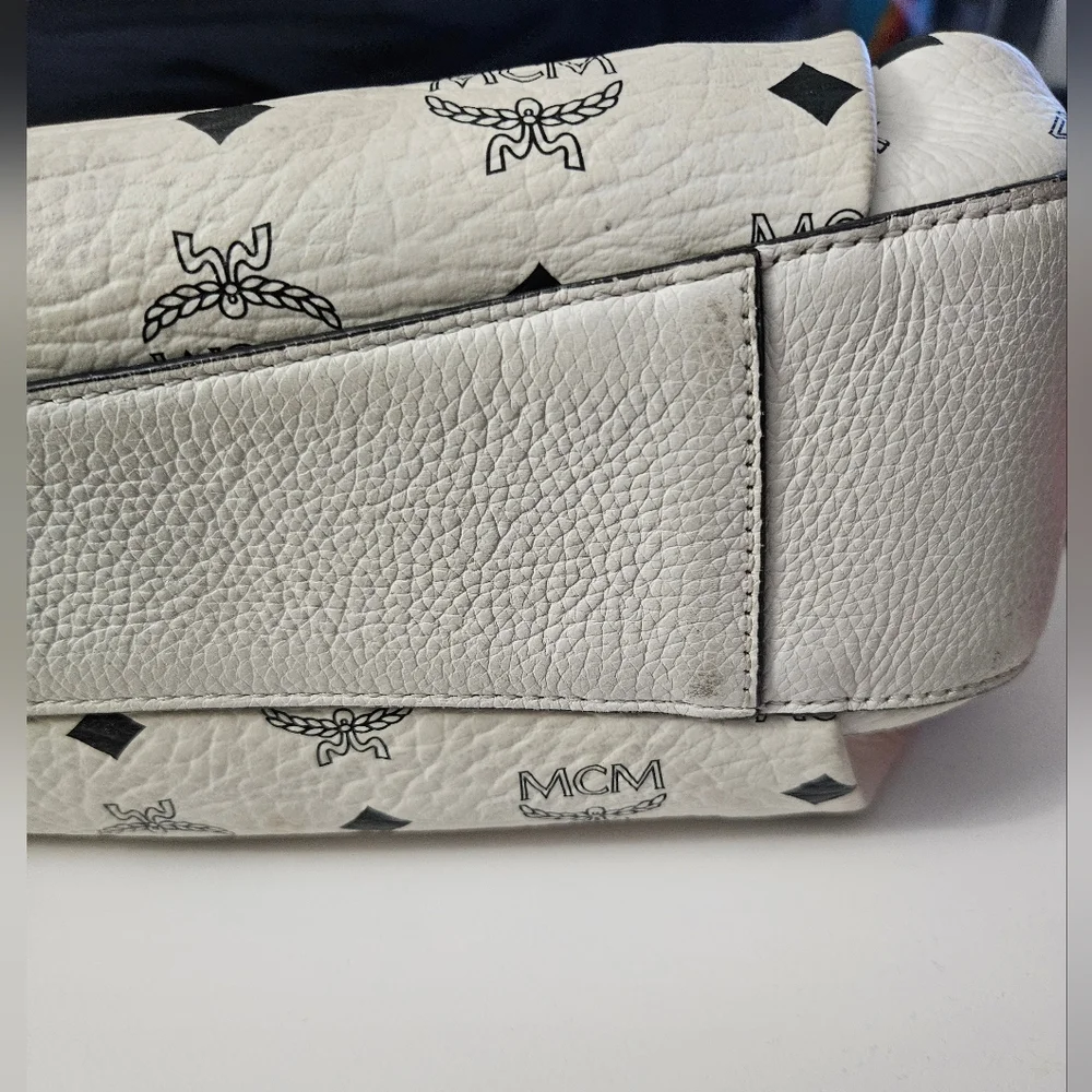 MCM White Leather Bag - Picture 16 of 16